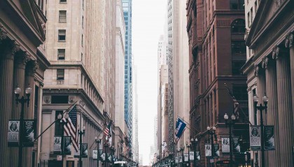 凤凰网：融合多元内容、深度报道与互动体验的综合性媒体平台