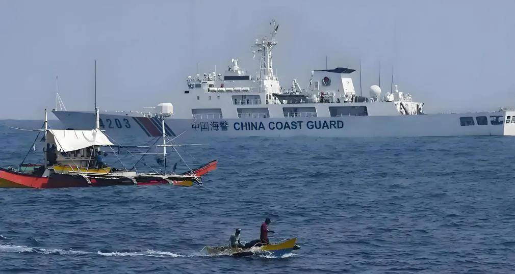 菲律宾在南沙海域投下两个不明黑色物体，会是什么？做什么用的？